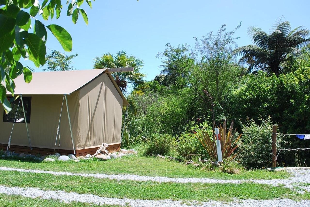 Omarama Oasis - Permaculture Glamping Hotell Pohara Eksteriør bilde